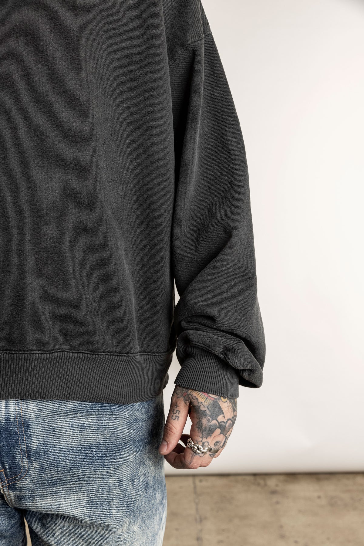 Oversized Dropped Shoulder Sweatshirt - FACM1082