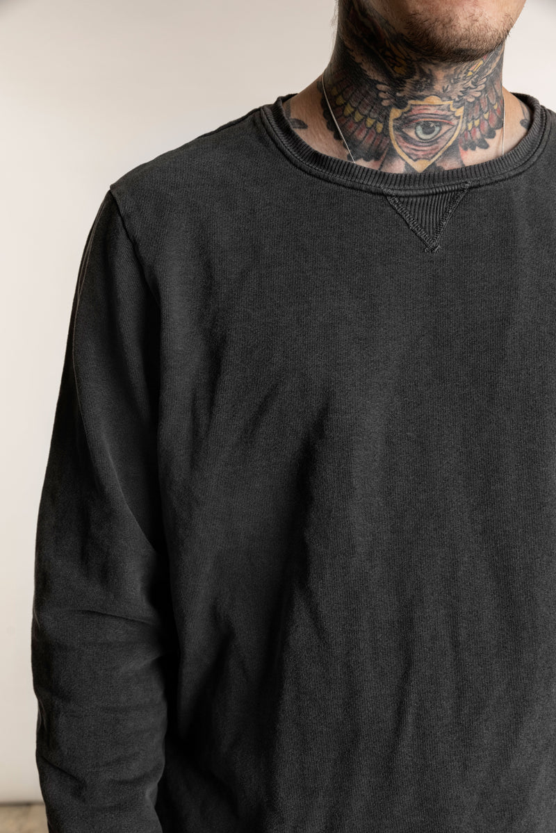 Classic Crew Neck Sweatshirt - FACM1085