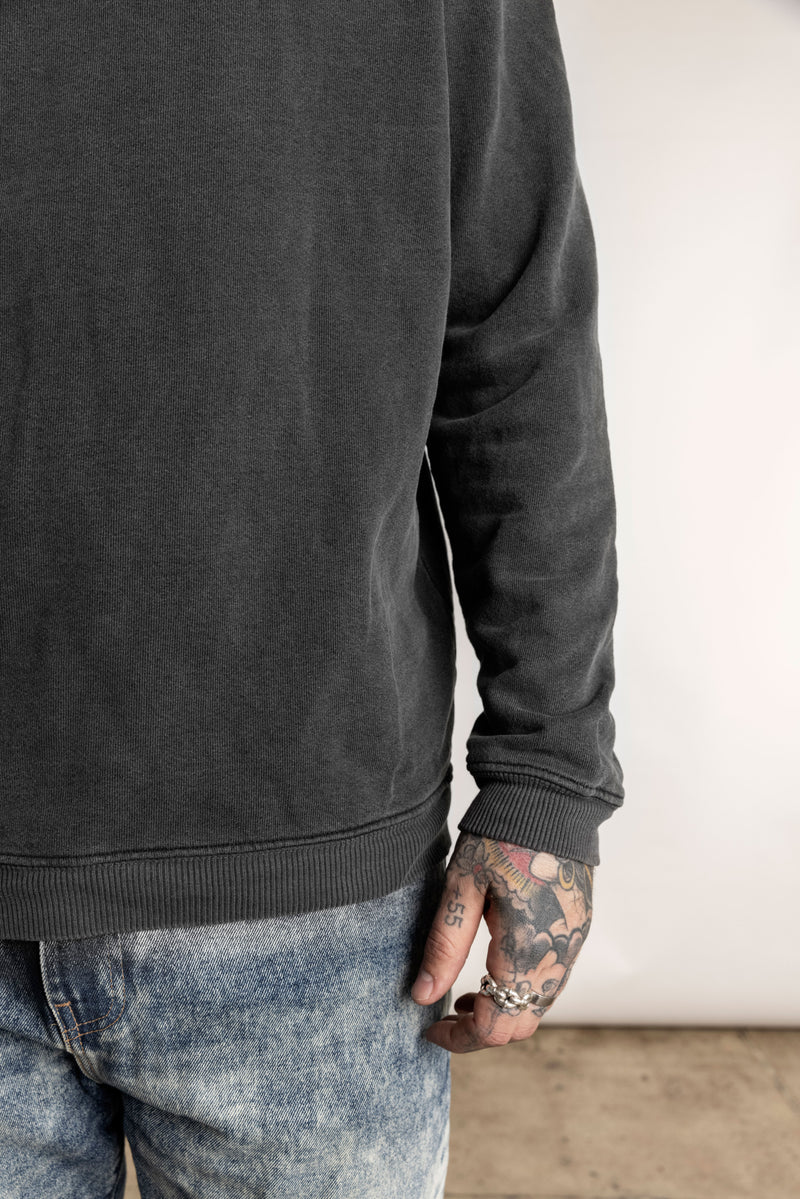 Classic Crew Neck Sweatshirt - FACM1085