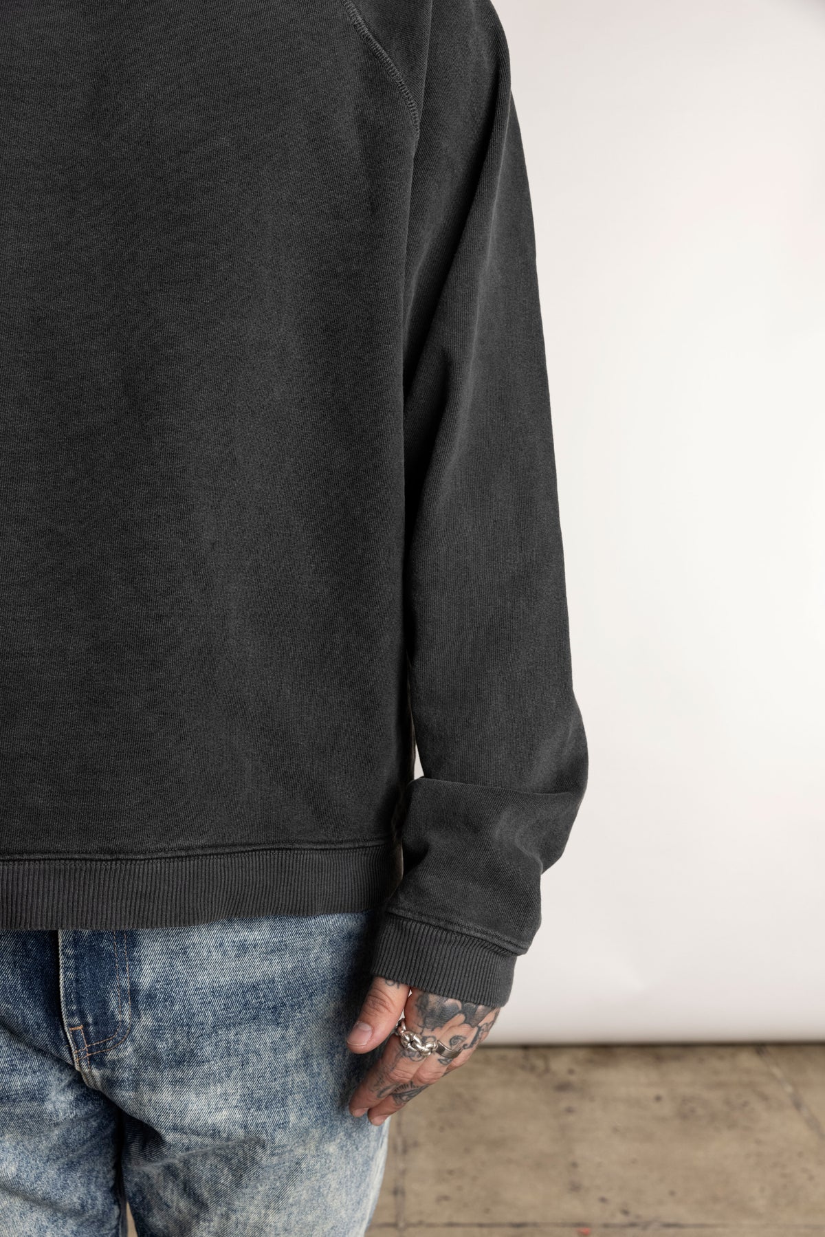 crew neck raglan