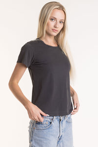 Vintage Women's Relaxed Crew Neck Tee